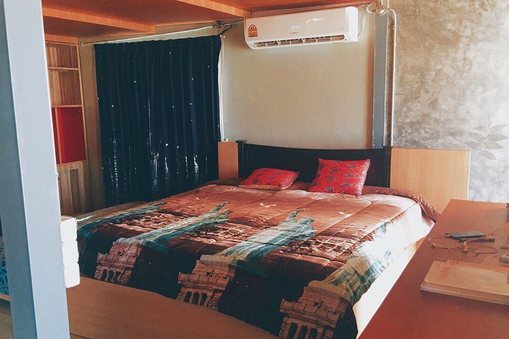 The Resort Angel Hill Ban Khanan Chit Extérieur photo