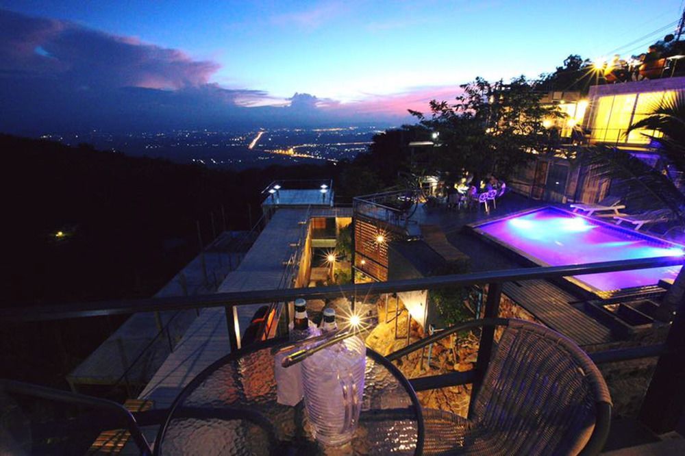 The Resort Angel Hill Ban Khanan Chit Extérieur photo